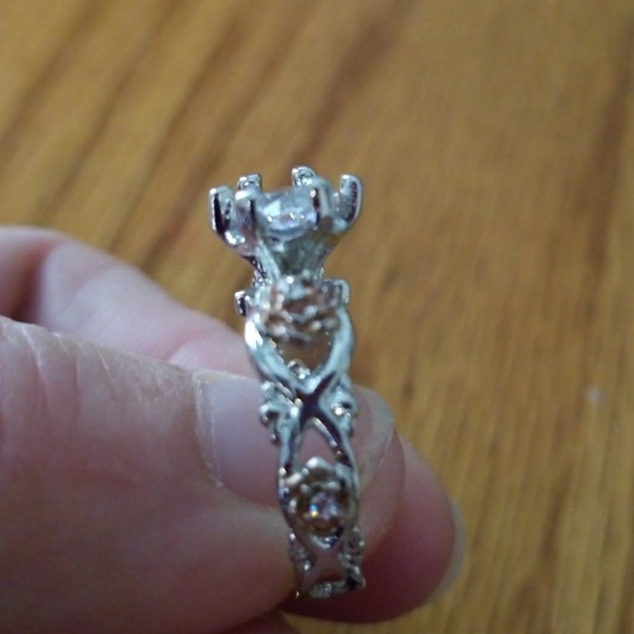 Sterling silver and Rose gold white sapphire - Picture 7 of 8